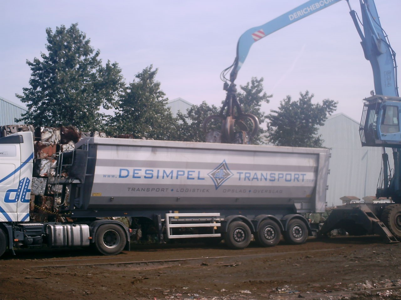 Volvo schroot inladen